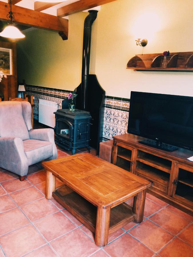 Apartamentos Los Rosales De Isabel Corral de Ayllon Esterno foto