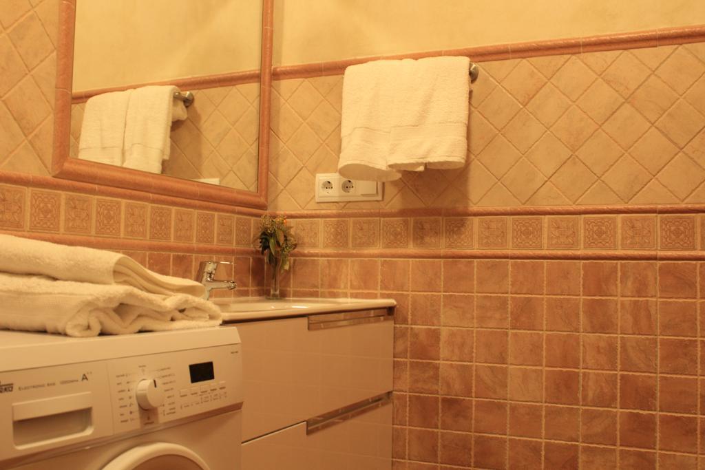 Apartamentos Los Rosales De Isabel Corral de Ayllon Esterno foto